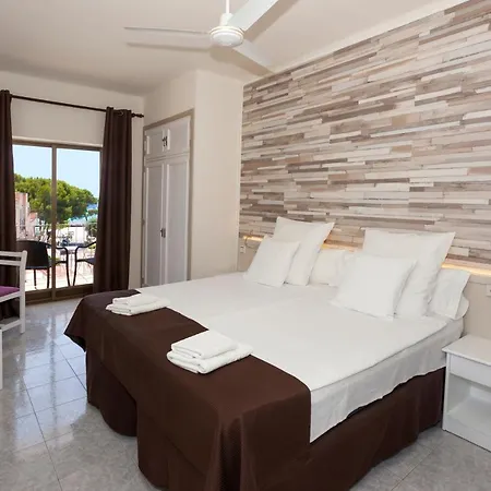 Guest house Celo Garden 2*